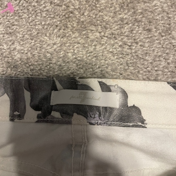 7 For All Mankind - Gray and White Floral Pants - Picture 3 of 4